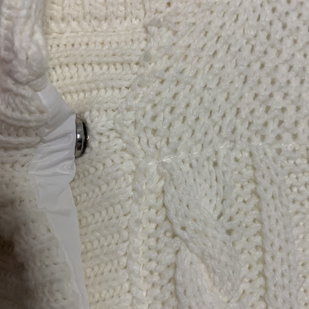 Women’s Maurice’s cable knit cream vest, small - Picture 3 of 7